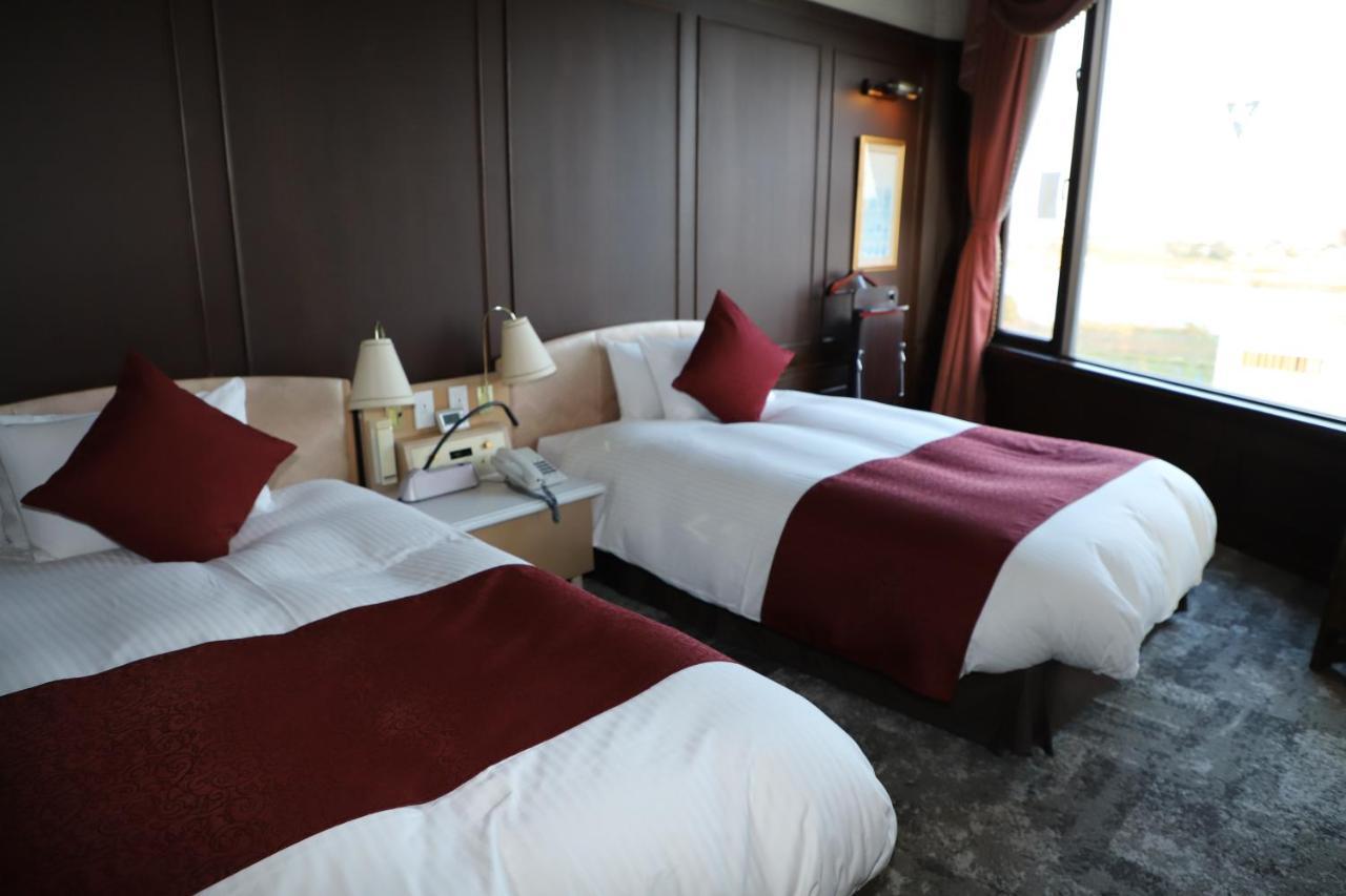 היראצוקה Hotel Sunlife Garden מראה חיצוני תמונה
