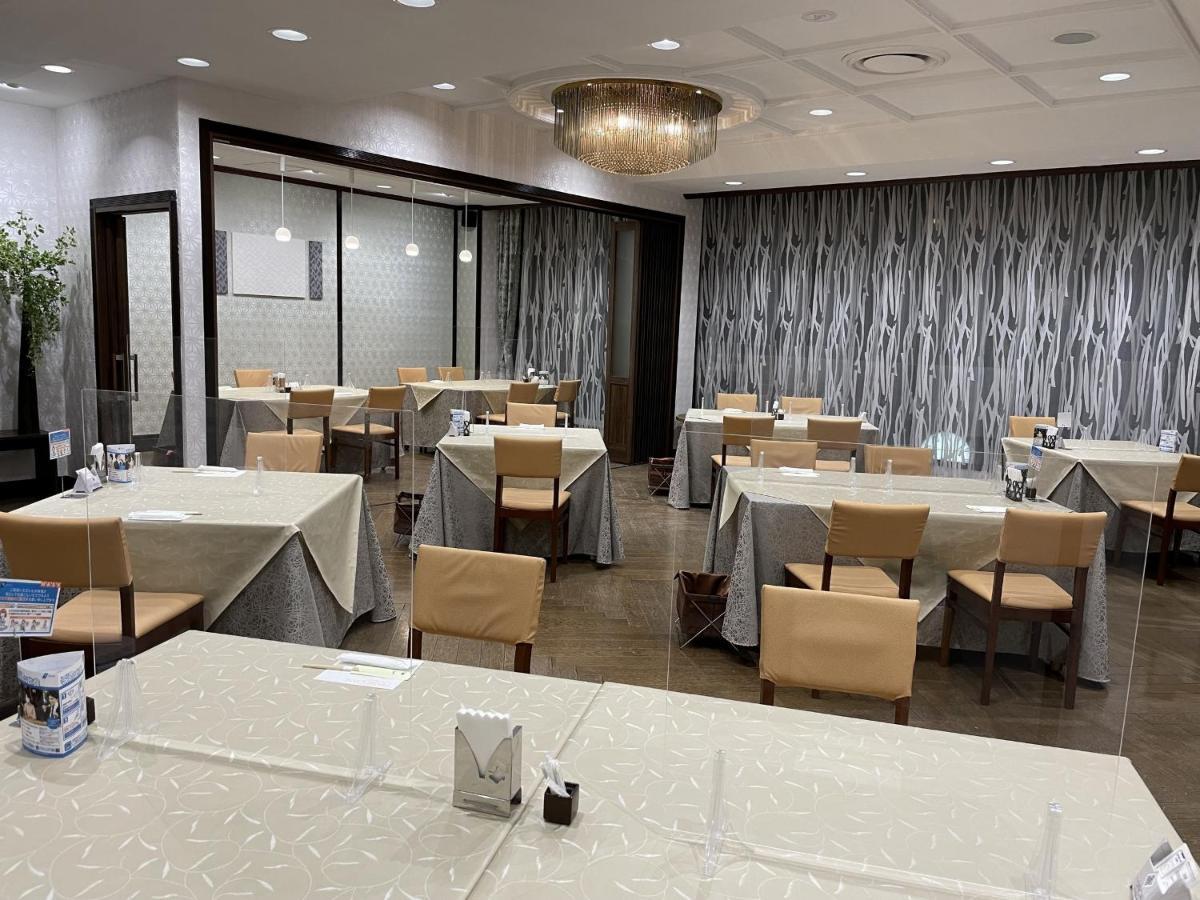 היראצוקה Hotel Sunlife Garden מראה חיצוני תמונה