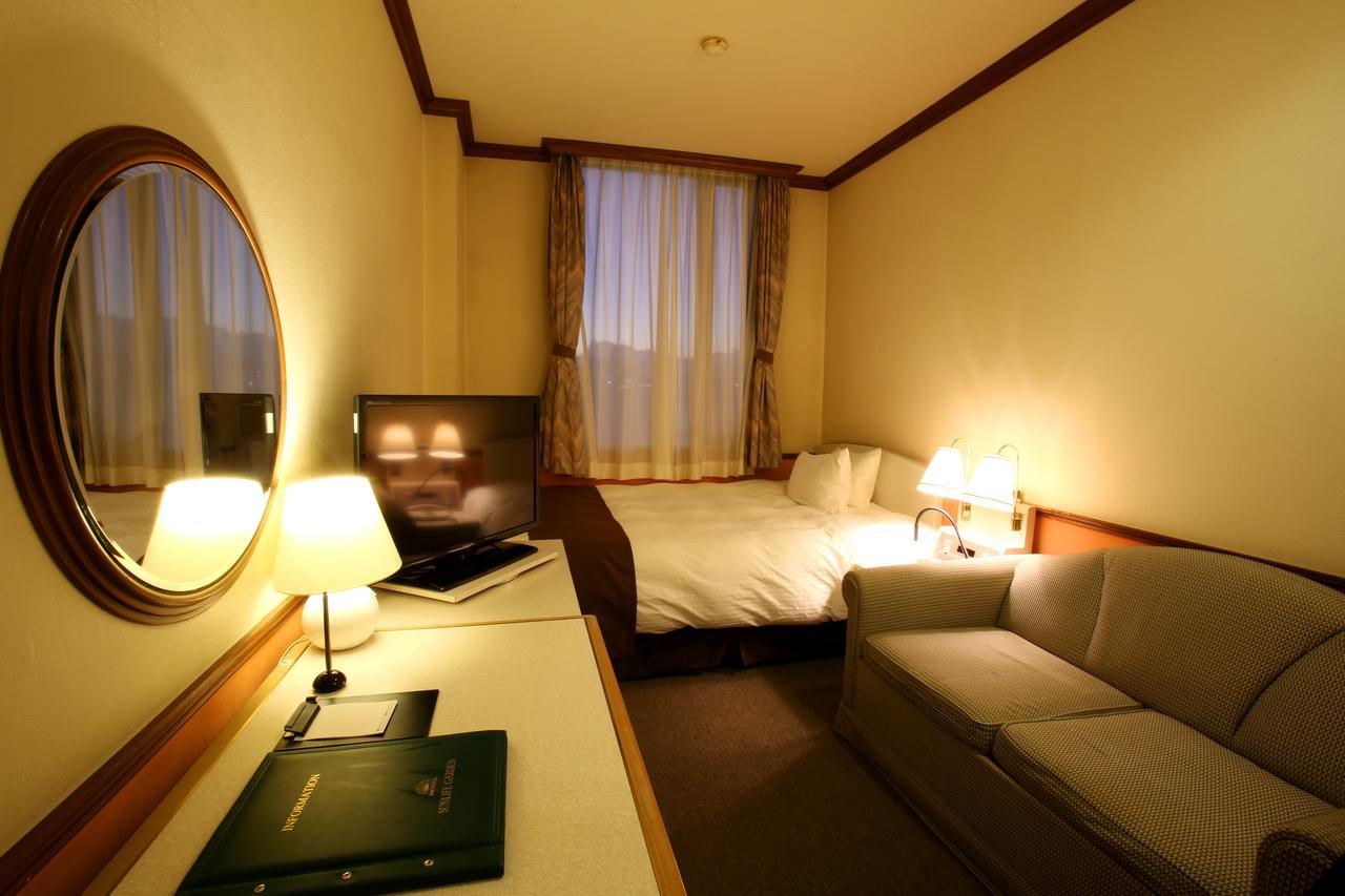 היראצוקה Hotel Sunlife Garden מראה חיצוני תמונה