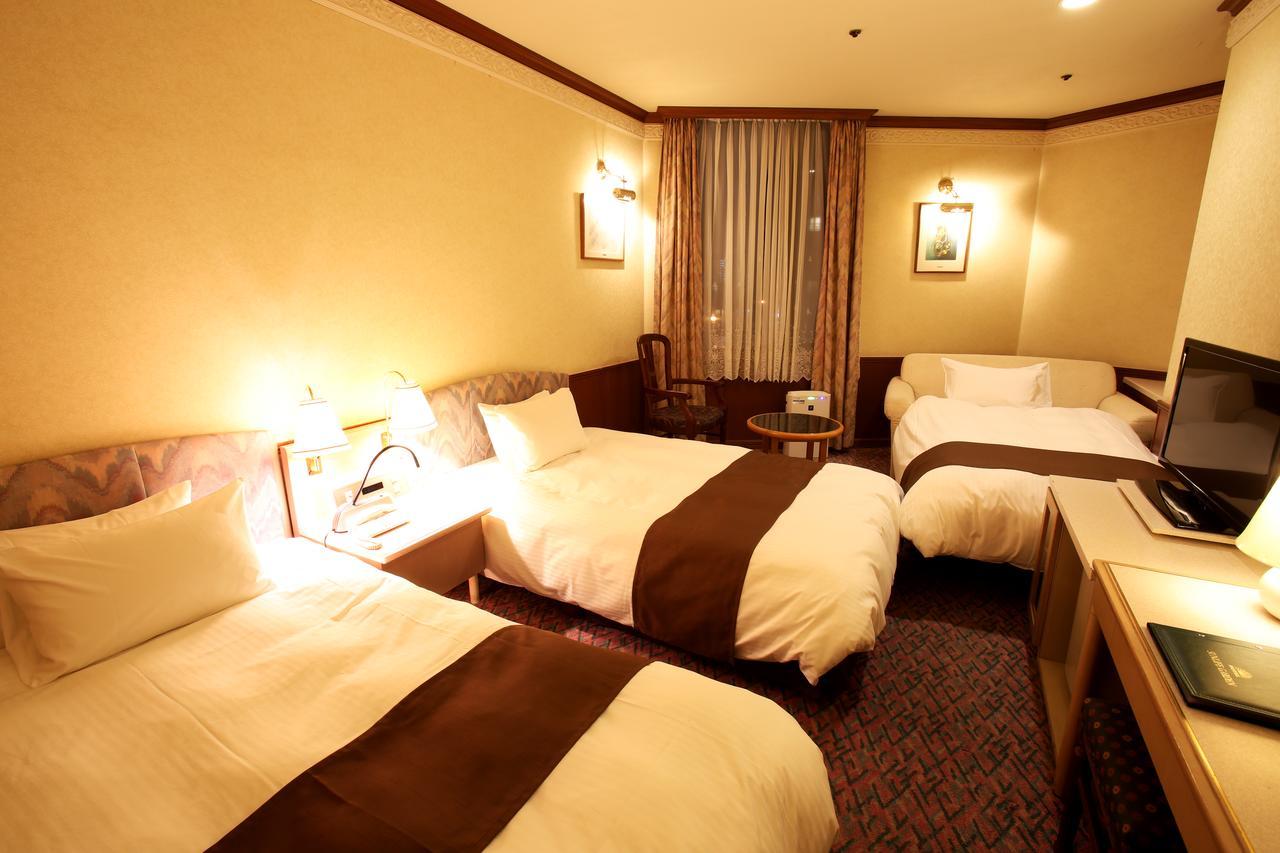 היראצוקה Hotel Sunlife Garden מראה חיצוני תמונה